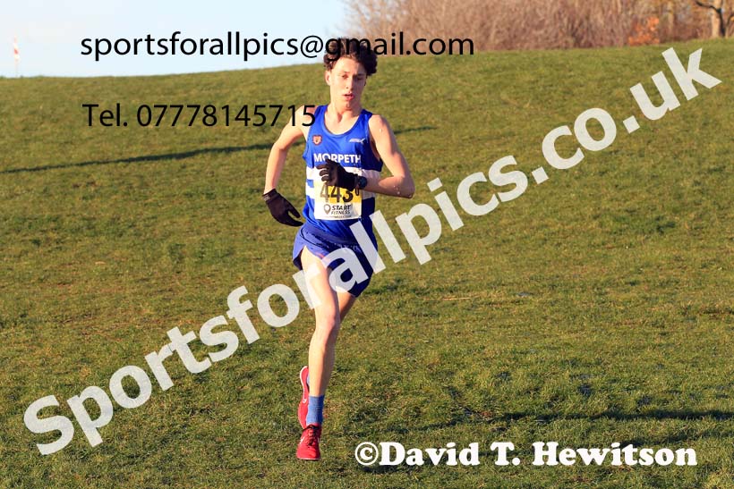 Mens under-17s, 2022 North Eastern Cross Country Champs., Temple Park, South Shields.  Photo: David T. Hewitson/Sports for All Pics